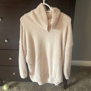 Big oversized crème sweater. Size XXL